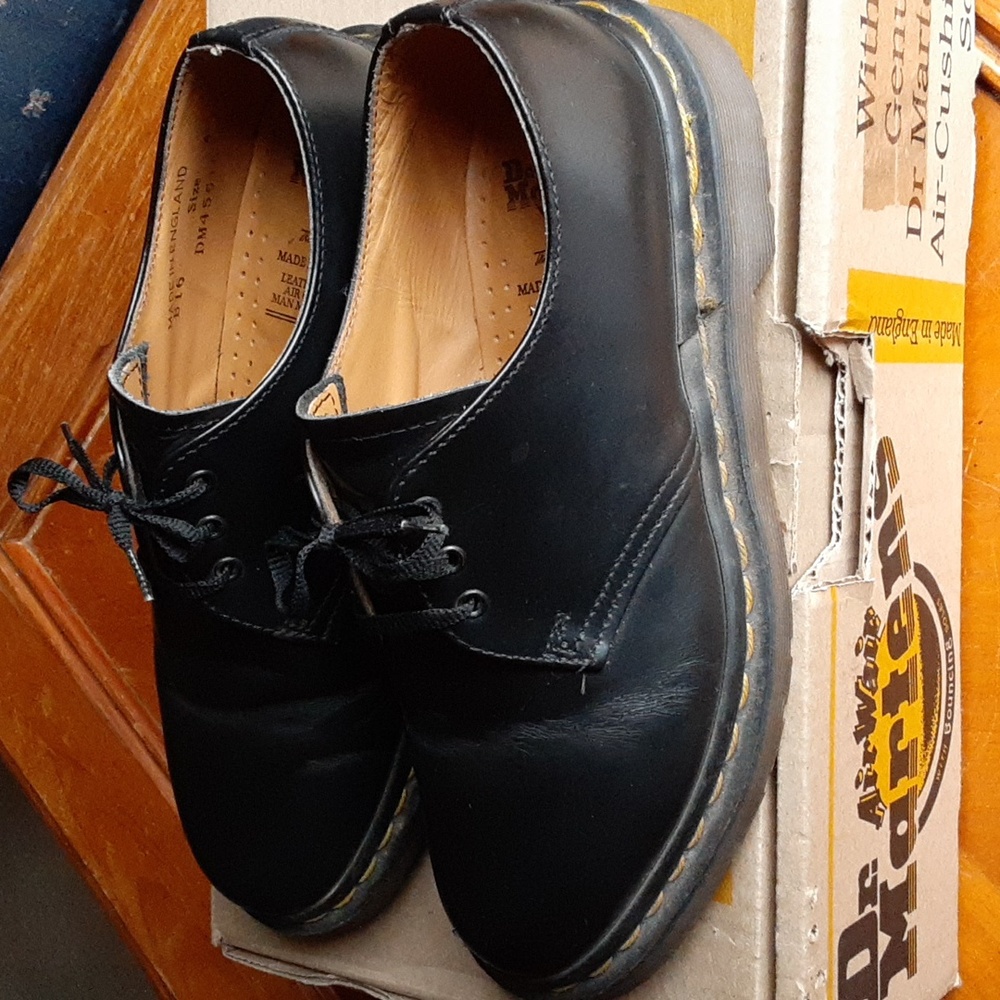 Dr. Martens Gibson Shoes View 6